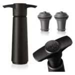 Bomba vacio para vino con dos tapones.
